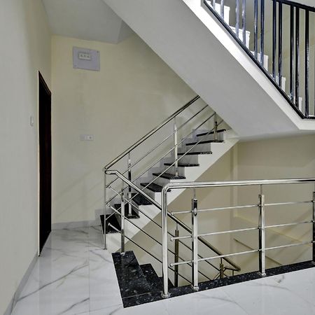Oyo Hotel Dr Greens Indore Ngoại thất bức ảnh