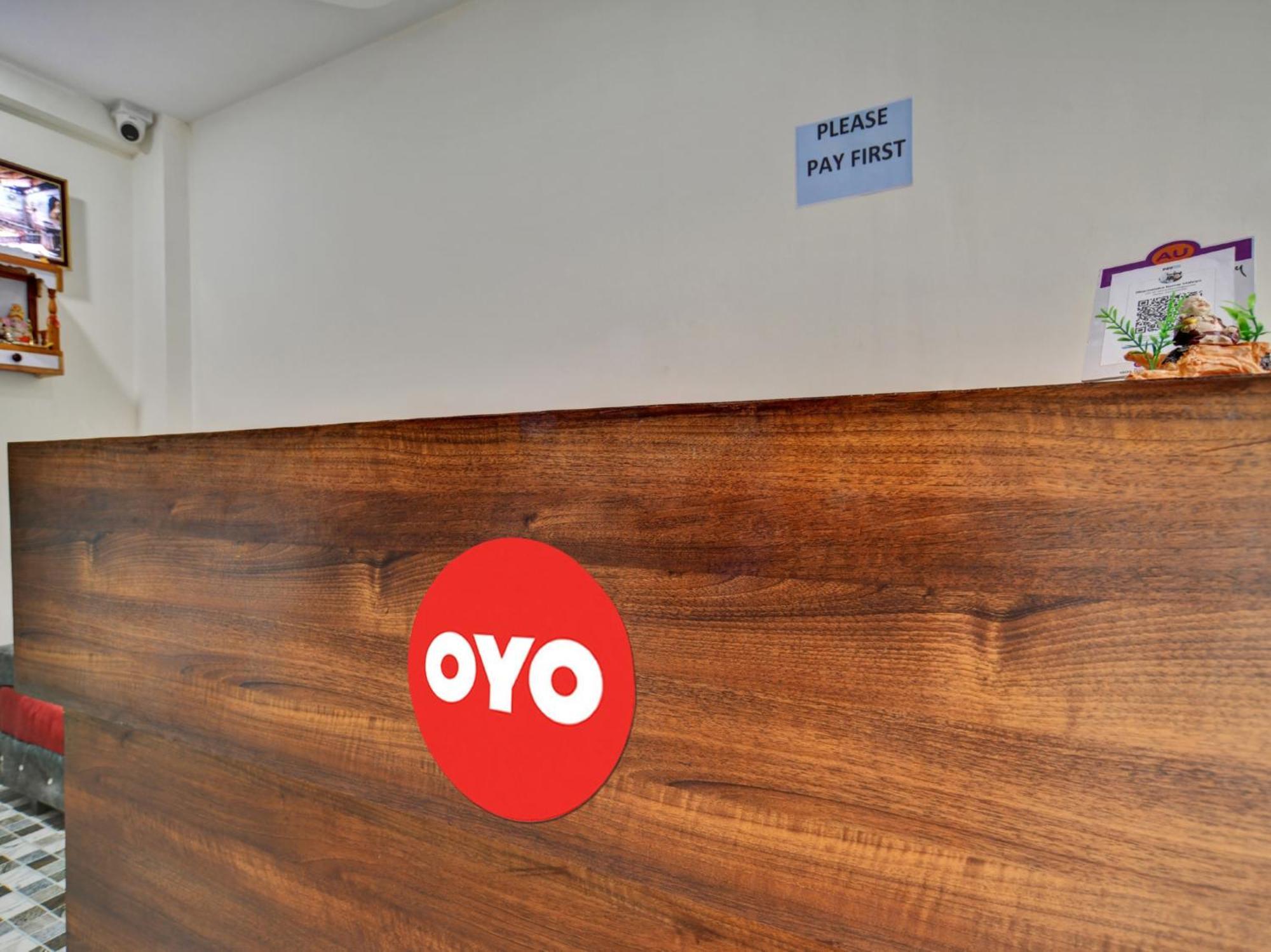 Oyo Hotel Dr Greens Indore Ngoại thất bức ảnh
